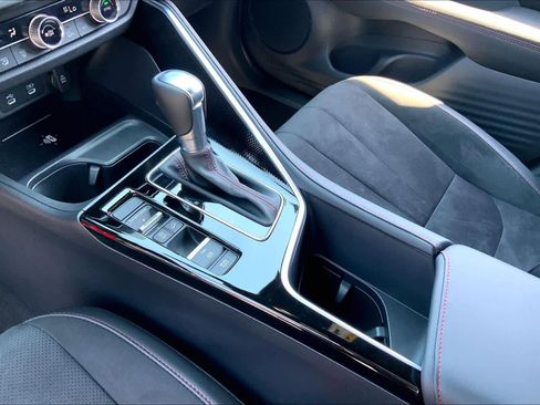 Used 2025 Acura ADX A-Spec image 17