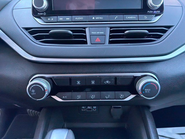Used 2025 Nissan Altima 2.5 S FWD image 17