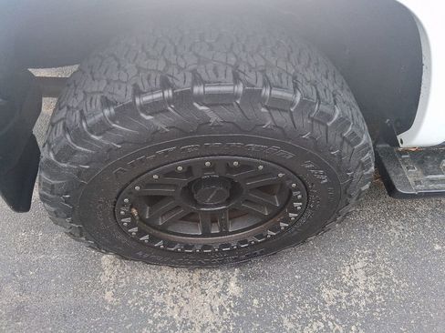 Used 2019 Toyota 4Runner SR5 w/ Wilderness Package AWD/4WD image 9