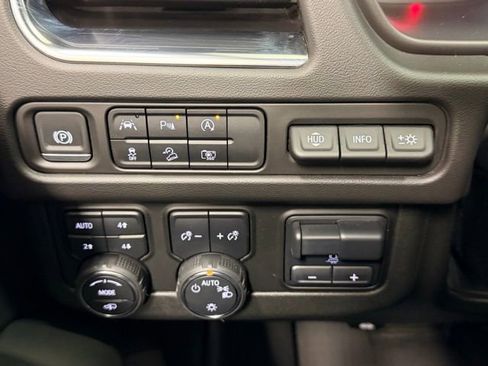 Certified 2024 Chevrolet Suburban High Country w/ Max Trailering Package AWD/4WD image 19