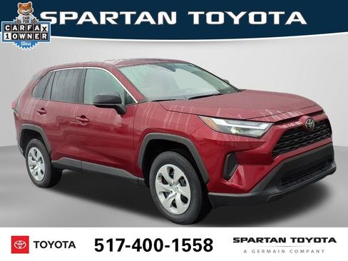 Used 2024 Toyota RAV4 LE AWD/4WD image 5
