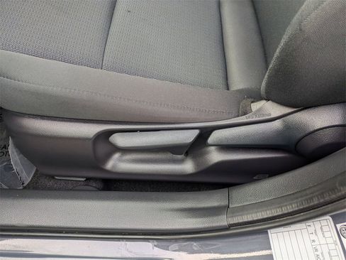 Used 2025 Toyota Prius LE image 14