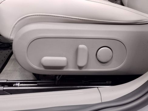 Certified 2025 Hyundai Ioniq 6 SEL image 22