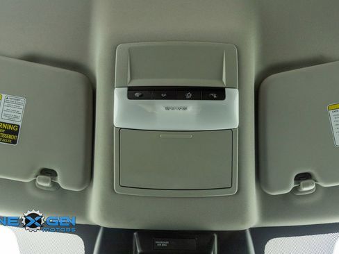 Used 2023 Nissan Rogue S AWD/4WD image 30