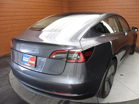 Used 2023 Tesla Model 3 Standard Range image 19