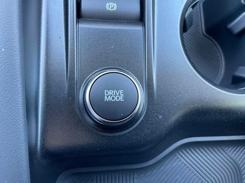 New 2026 Ford Explorer Active w/ Active Comfort Package RWD image 16