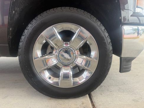 Used 2015 Chevrolet Silverado 1500 LTZ Z71 w/ LTZ Plus Package image 9