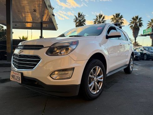 Used 2017 Chevrolet Equinox LT w/ Convenience Package image 23