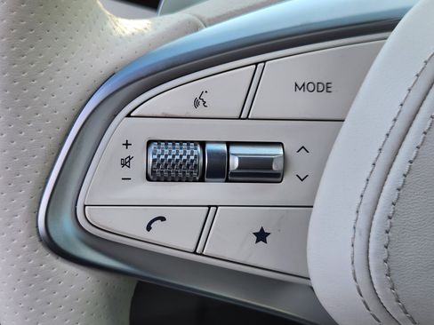 Used 2025 Genesis Electrified GV70 Advanced w/ Prestige Package image 25