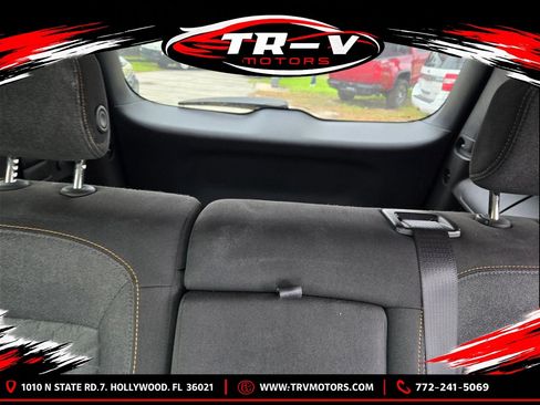 Used 2019 Chevrolet Equinox LT FWD image 16