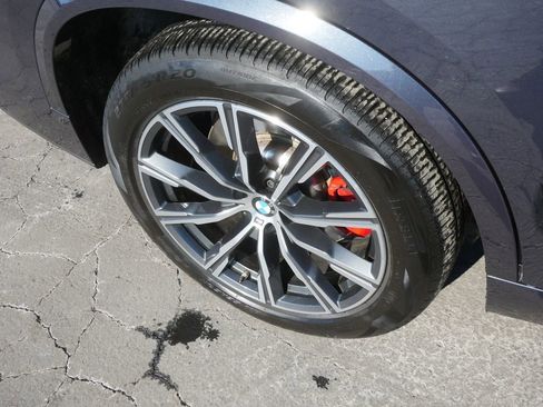 Used 2021 BMW X5 M50i w/ Dynamic Handling Package image 8