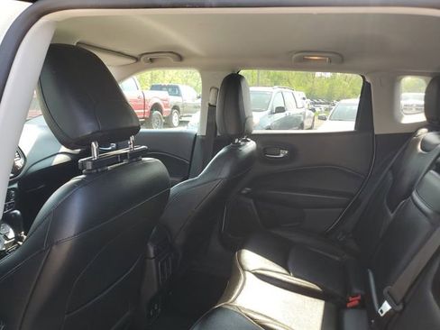 Used 2019 Jeep Compass Limited AWD/4WD image 8