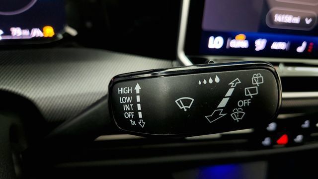 Used 2025 Volkswagen GTI SE FWD image 60