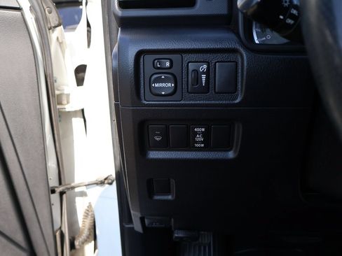 Used 2018 Toyota 4Runner SR5 Premium AWD/4WD image 27