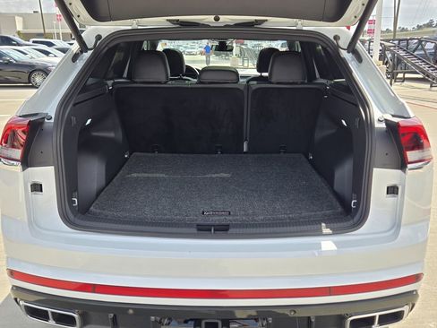 Used 2024 Volkswagen Atlas Cross Sport SEL R-Line image 14