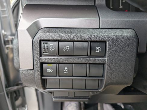 Used 2025 Toyota 4Runner SR5 image 19