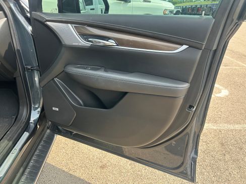 Used 2021 Cadillac XT6 Premium Luxury w/ Platinum Package AWD/4WD image 8