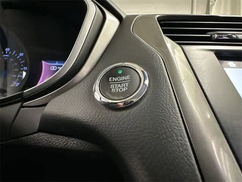 Used 2019 Ford Fusion SE image 10