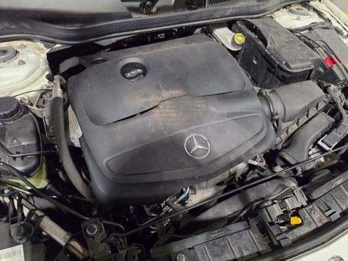 Used 2018 Mercedes-Benz GLA 250 4MATIC image 9