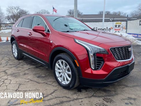Used 2021 Cadillac XT4 Luxury image 1