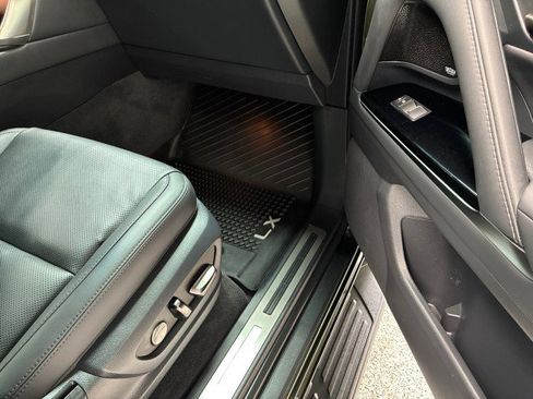 Used 2025 Lexus LX 700h Overtrail w/ Accessory Package (Z1) AWD/4WD image 13