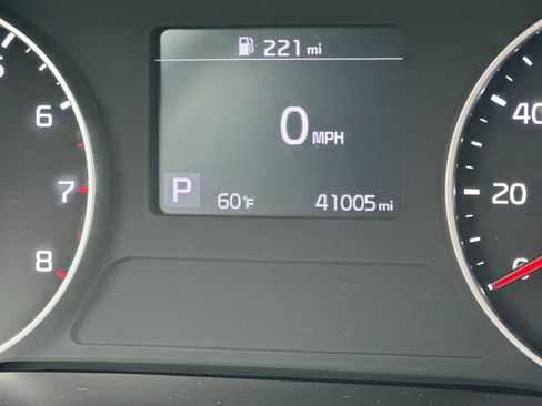 Certified 2022 Kia Seltos S image 28