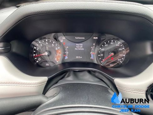 Used 2026 Jeep Compass Limited AWD/4WD image 37