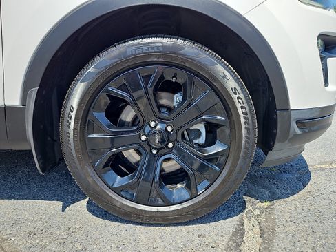 Used 2019 Ford Explorer Sport w/ Ford Safe & Smart Package AWD/4WD image 9