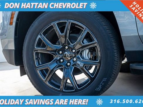 New 2025 Chevrolet Suburban Premier w/ Sun And Tow Package image 41