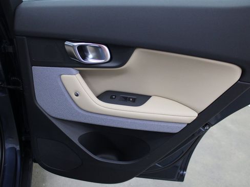 Used 2021 Polestar Polestar 2 image 27