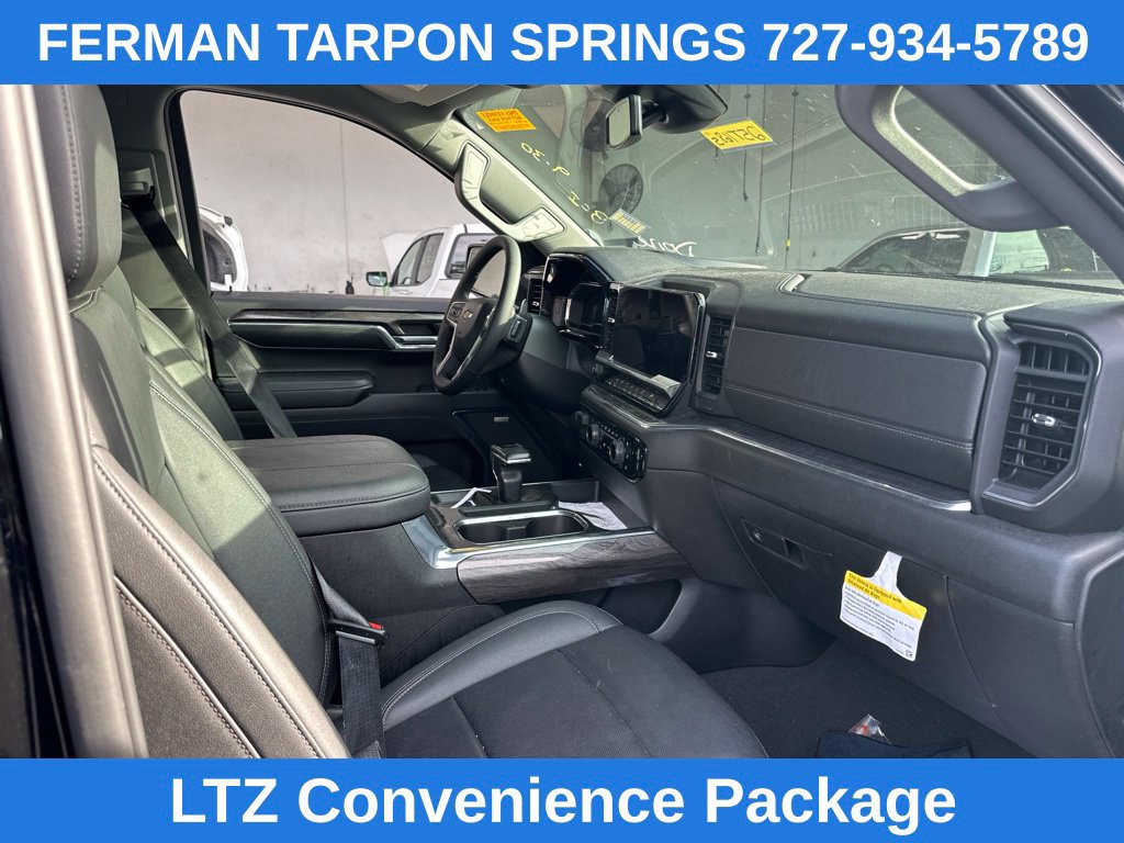 Used 2024 Chevrolet Silverado 1500 LTZ RWD image 7