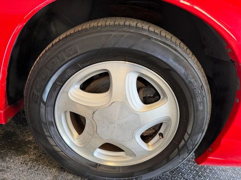 Used 2001 Chevrolet Monte Carlo SS FWD image 36