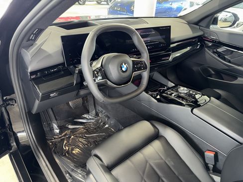 Used 2026 BMW 530i RWD image 19