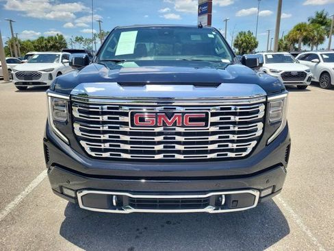 Used 2025 GMC Sierra 1500 Denali w/ Denali Reserve Package AWD/4WD image 3