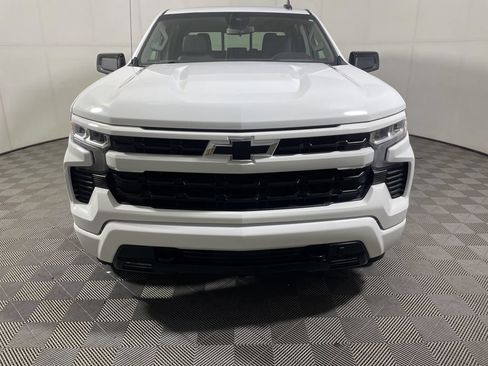 Used 2022 Chevrolet Silverado 1500 RST w/ Convenience Package II AWD/4WD image 3
