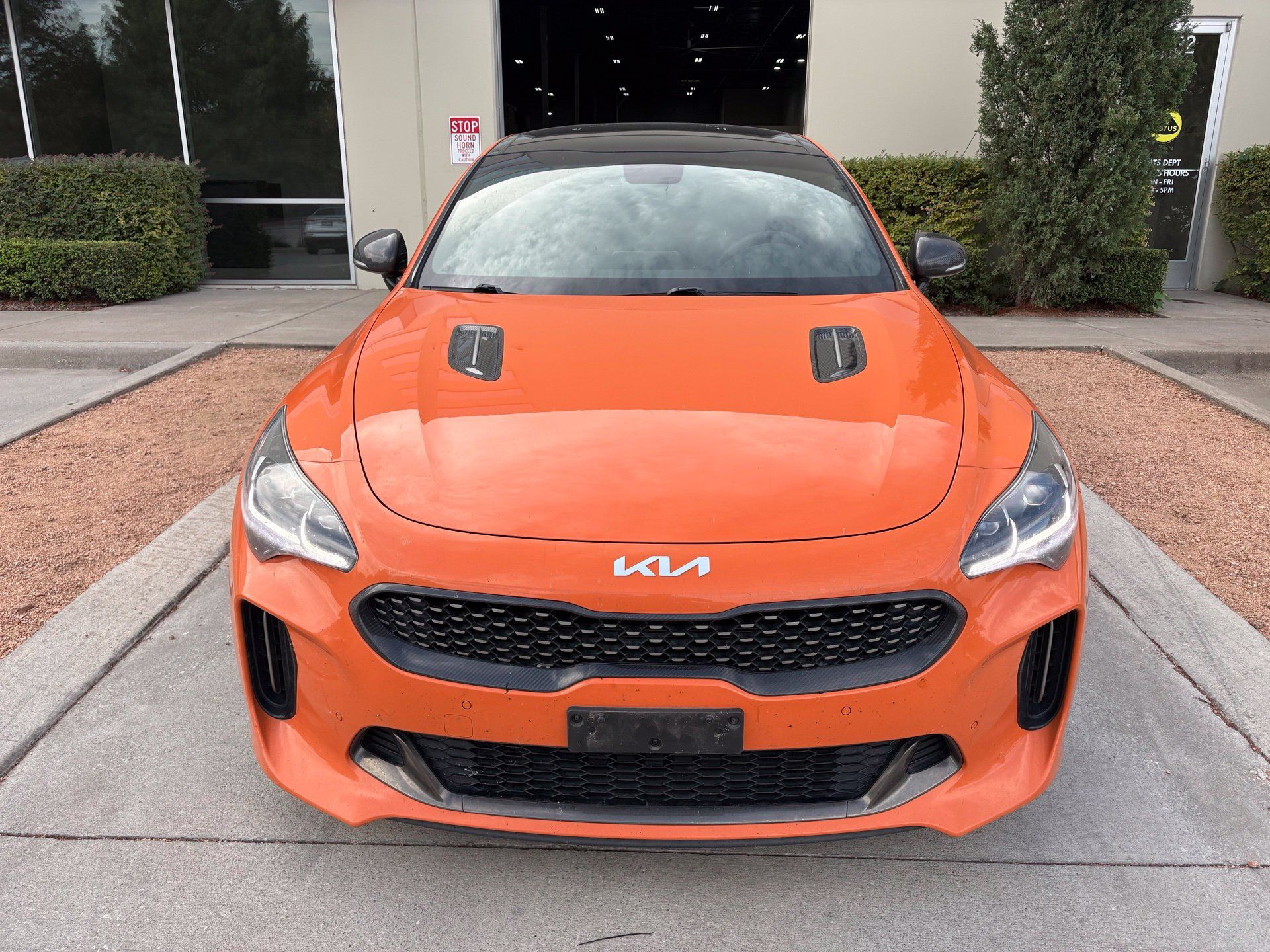 Used 2019 Kia Stinger GTS RWD image 2
