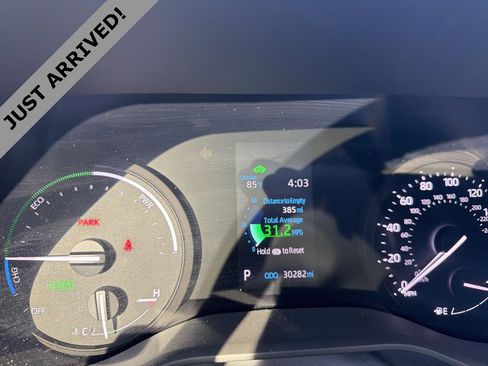 Used 2022 Toyota Sienna XSE image 13