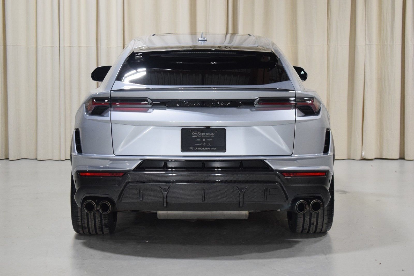 Used 2024 Lamborghini Urus Performante AWD/4WD image 12