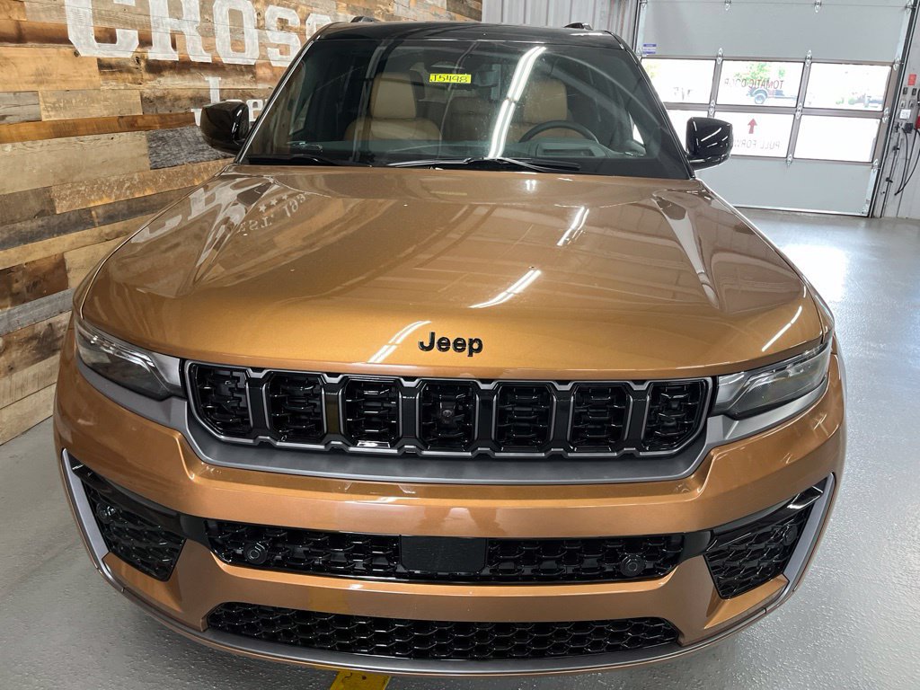 New 2027 Jeep Grand Cherokee Summit w/ Adv Protech Group IV AWD/4WD image 66