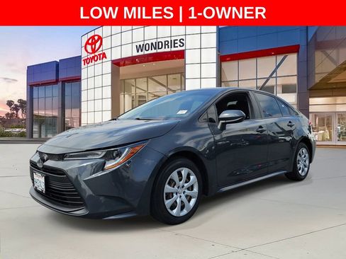Used 2023 Toyota Corolla LE w/ Carpet Mat Package (TMS) FWD image 2