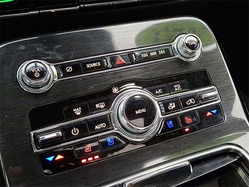 Certified 2023 Lincoln Nautilus Reserve w/ Equipment Group 201A image 16