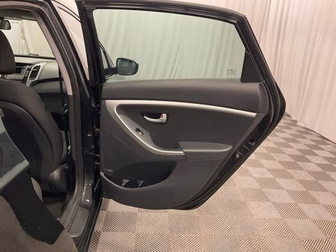 Used 2016 Hyundai Elantra GT FWD image 25