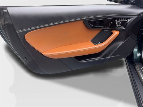 Used 2021 Jaguar F-TYPE Convertible image 34