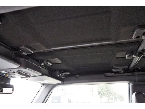 Used 2024 Ford Bronco Black Diamond w/ Sasquatch Package image 29