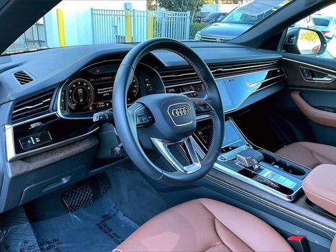 Used 2025 Audi Q8 Premium Plus w/ Premium Plus Package image 14