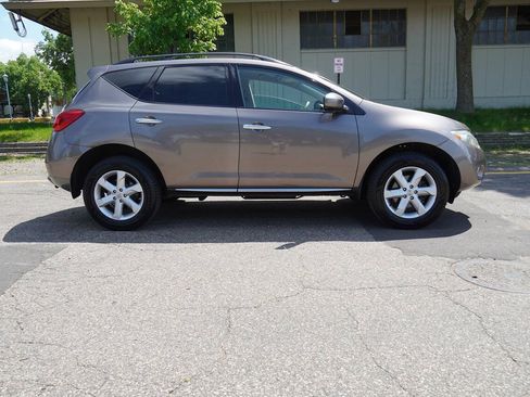 Used 2010 Nissan Murano SL AWD/4WD image 4