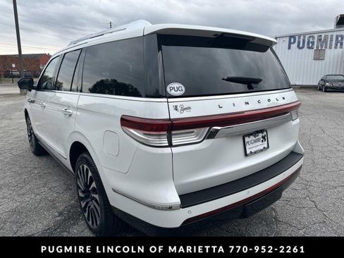 Used 2024 Lincoln Navigator Black Label image 5