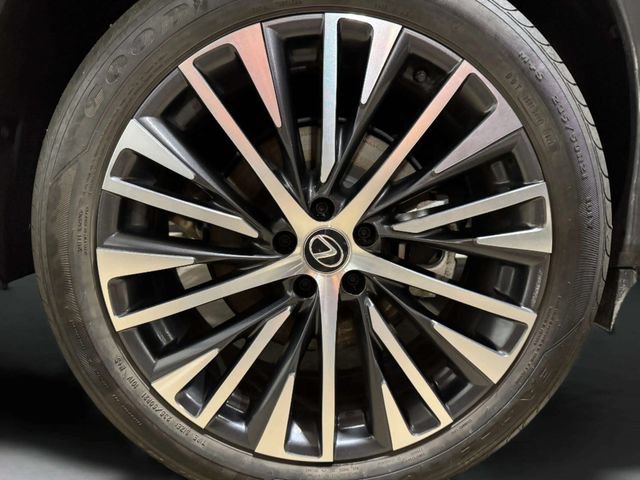 Used 2023 Lexus RX 350 Premium Plus w/ Accessory Package AWD/4WD image 33
