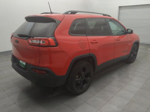 Used 2018 Jeep Cherokee Latitude w/ Altitude Package image 9