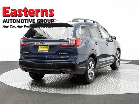 Used 2023 Subaru Ascent Premium AWD/4WD image 5